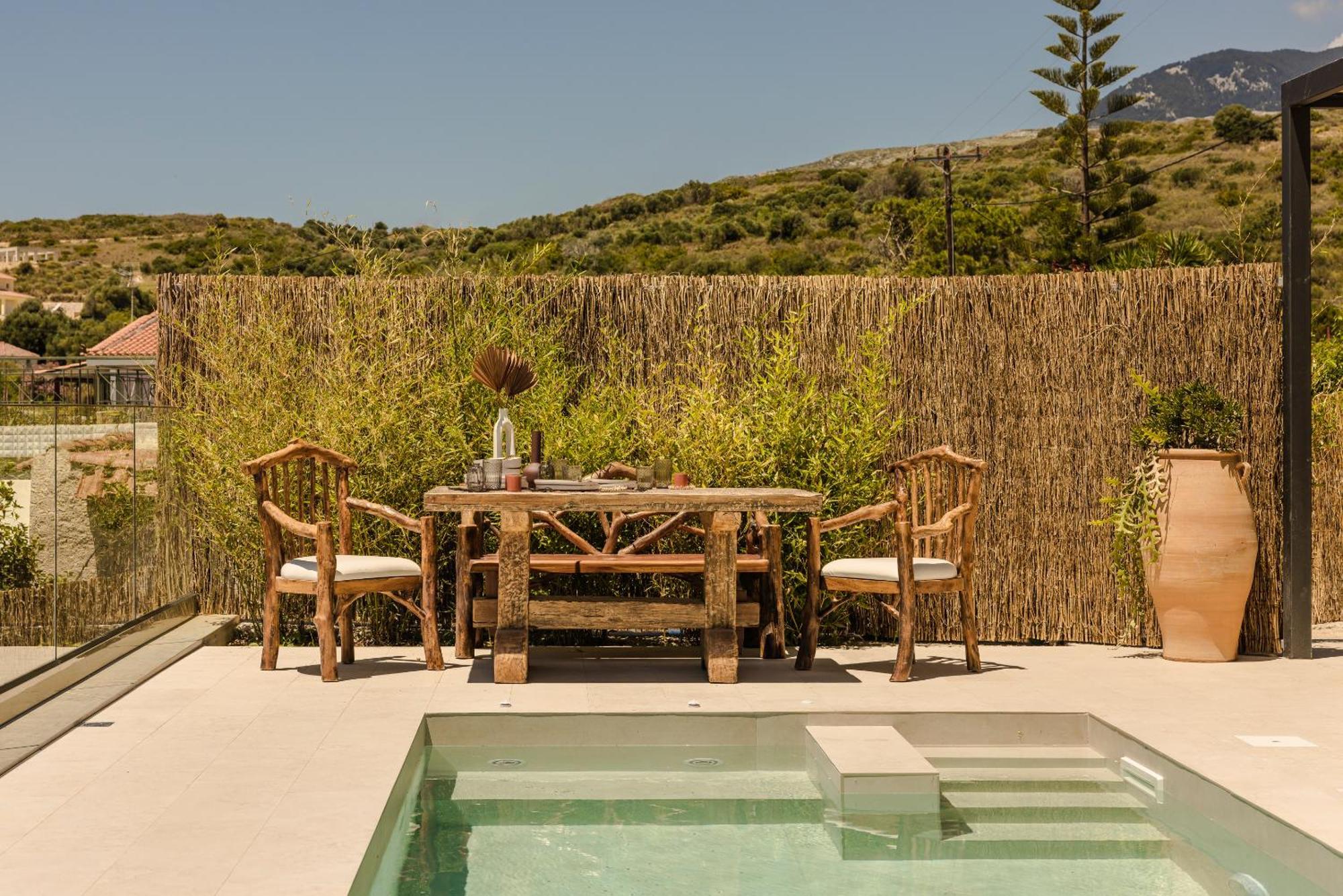 Hilaritas Luxury Suites Sea View, Private Pool & Jacuzzi Paradise Ratzaklíon Exteriér fotografie